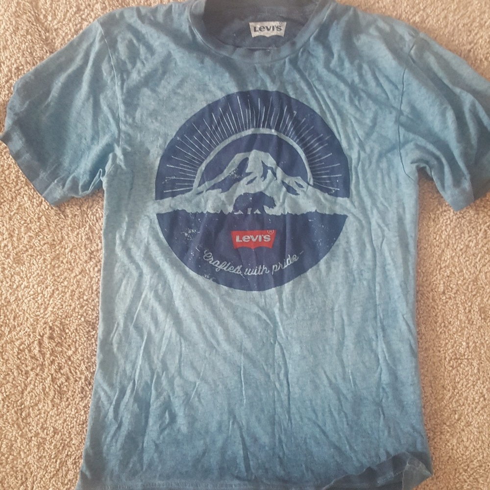 Levi Tshirt